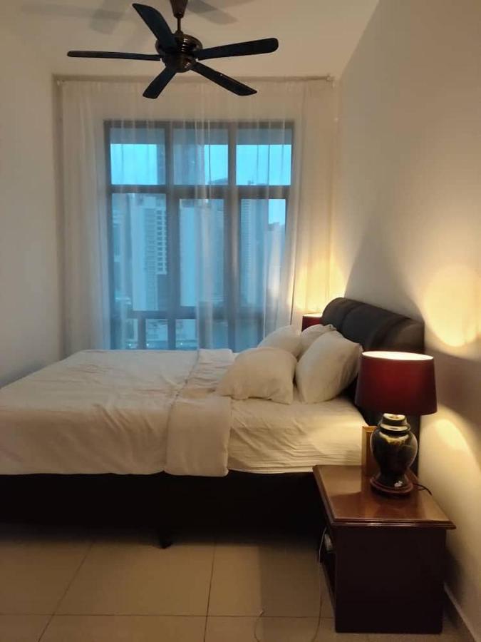 Klcc Legasi Direct View With A Superking Bed At A 3-Bedroom Premium Unit 吉隆坡 外观 照片